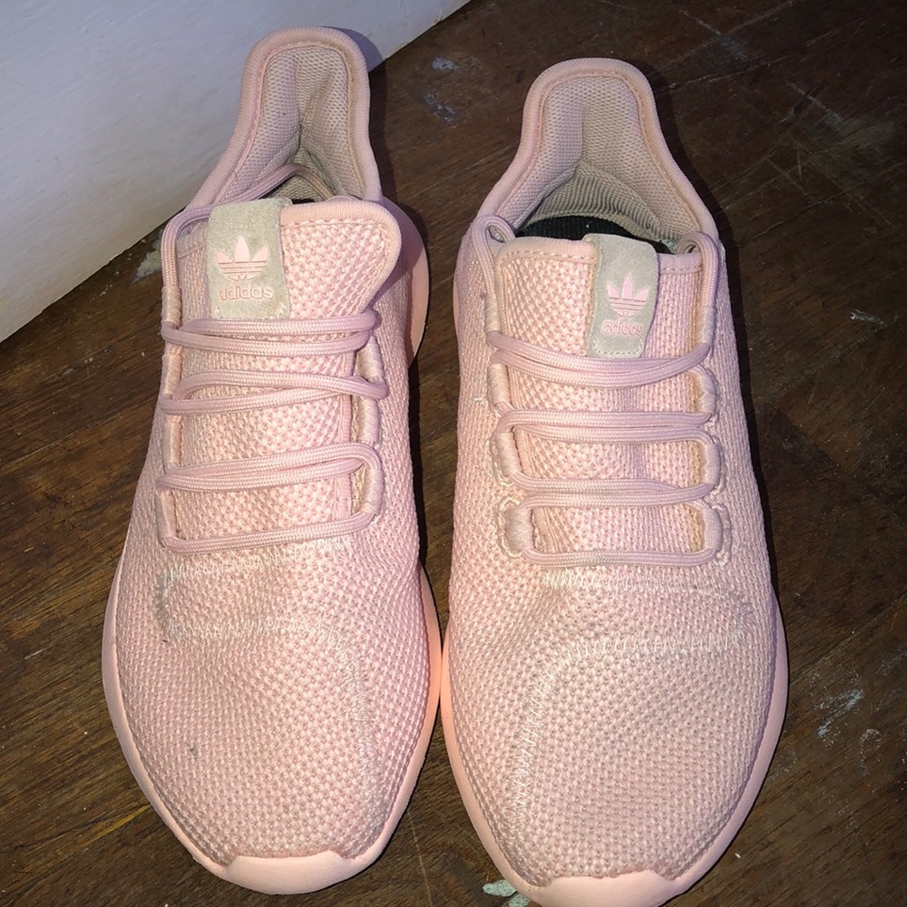 Adidas shoes ! Super cute 😍😍